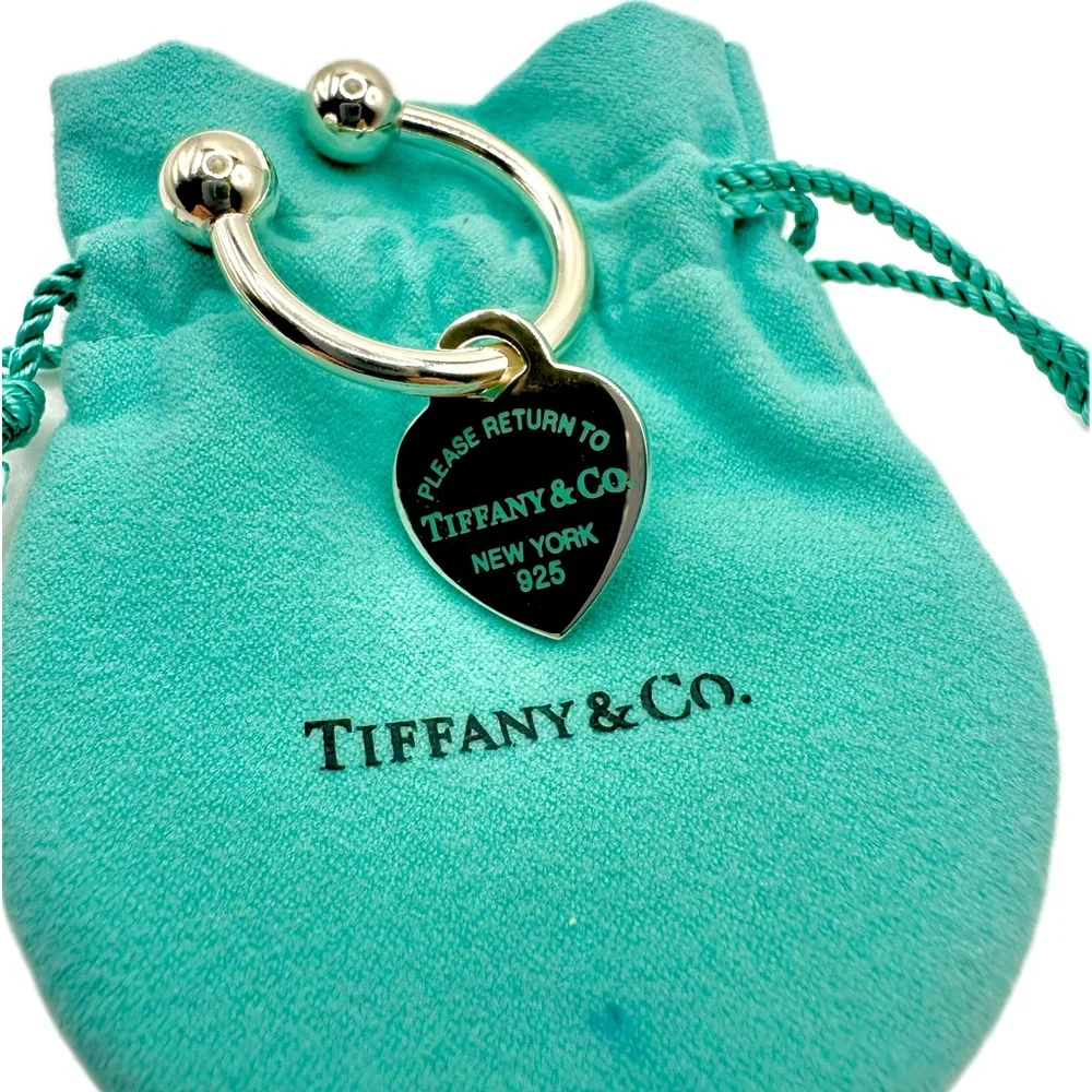Silver Tiffany& Co Return To Tiffany Heart Key Ring & screwball closure w/logo - Picture 1 of 8